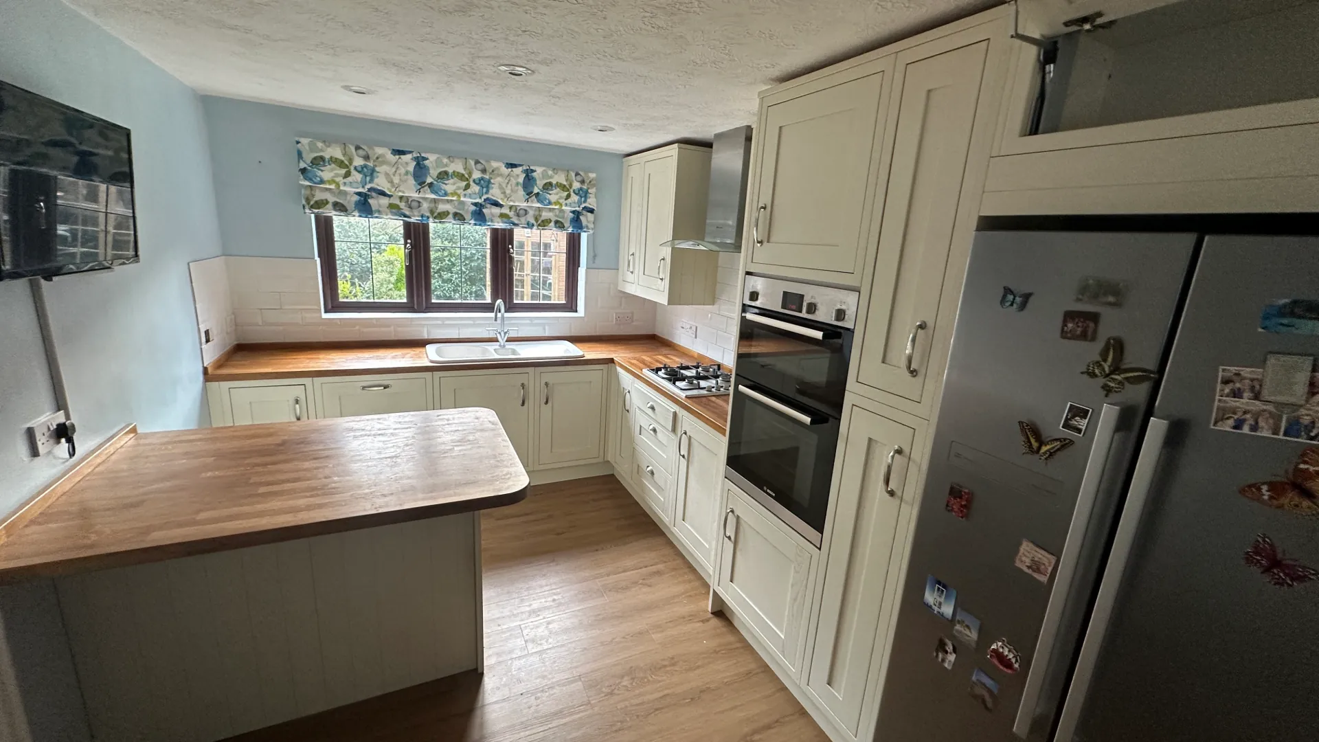 Before — dated Burgess Hill kitchen prior to renovation